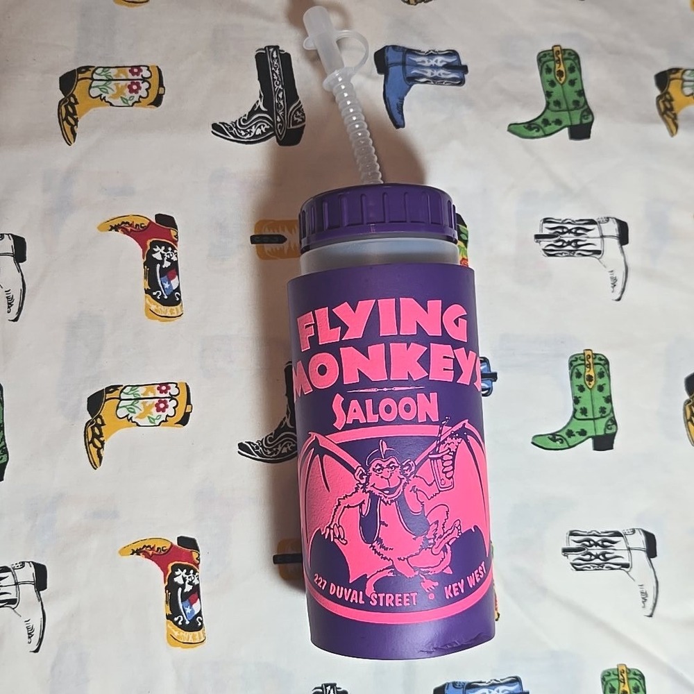 VTG Flying Monkeys‎ Saloon  Squeeze Bottle 18oz Purple Key West, FL Duval St USA